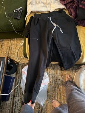 Figs womens Black Jogger Sweatpants with White Drawstring